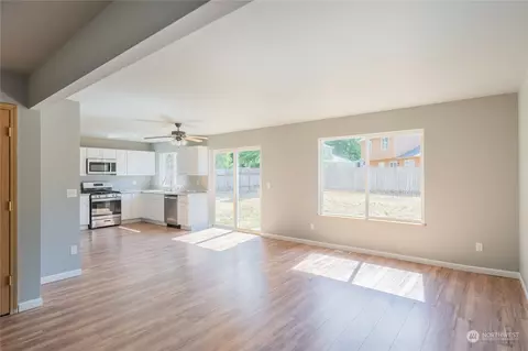 5706 227th St E, Spanaway, WA 98387 photo 9