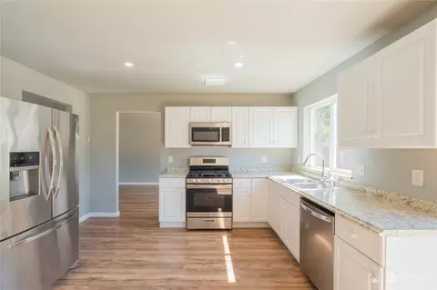 5706 227th St E, Spanaway, WA 98387 photo 7