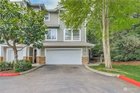 5205 237th Ter SE #15-4, Issaquah, WA 98029