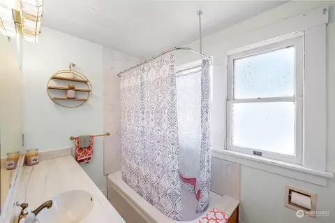 1017 E Smith St, Kent, WA 98030 photo 28