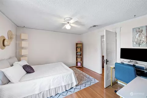 1017 E Smith St, Kent, WA 98030 photo 18