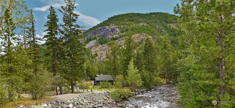 17798 Hwy 20 #C-1, Mazama, WA 98833