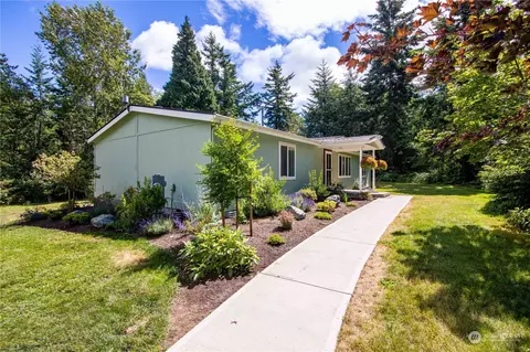 3376 Hidden Pond Dr, Ferndale, WA 98248