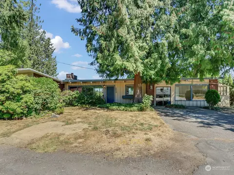 5625 213th St SW, Mountlake Terrace, WA 98043