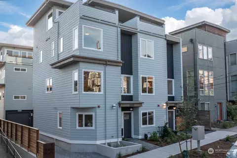 3647 Francis Ave N #B, Seattle, WA 98103