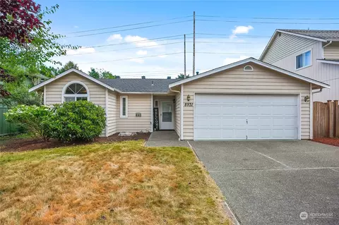 8931 W Mall Dr, Everett, WA 98208