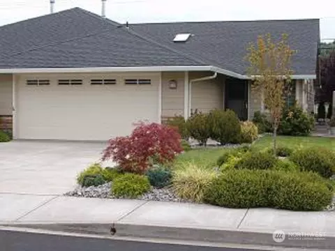 17 Willow Pointe Loop #17, Longview, WA 98632