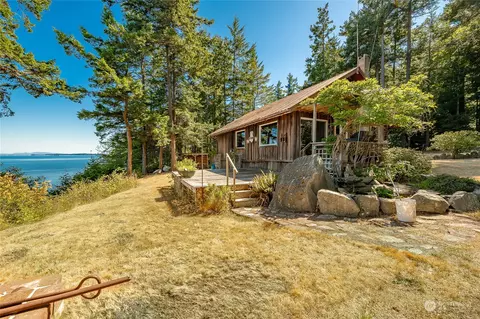 81 Eliza Is, Bellingham, WA 98226