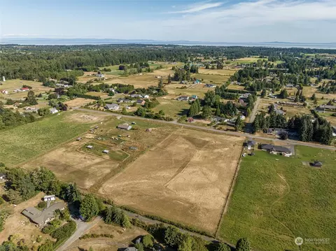 1575 W Hendrickson Rd, Sequim, WA 98382 photo 3
