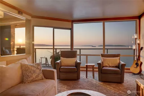 610 Front St #409, Mukilteo, WA 98275