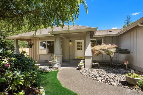 26422 222nd Pl SE, Maple Valley, WA 98038
