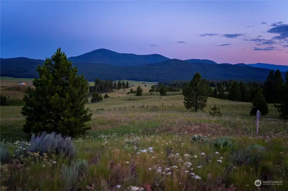 170 Summer Rd, Tonasket, WA 98855 38 Photos Movoto