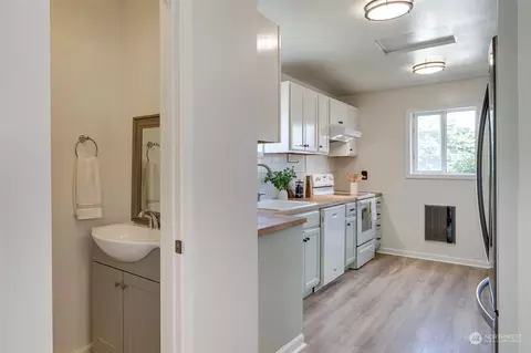 1615 Pine St, Everett, WA 98201 photo 11