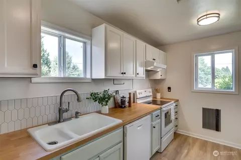 1615 Pine St, Everett, WA 98201 photo 14