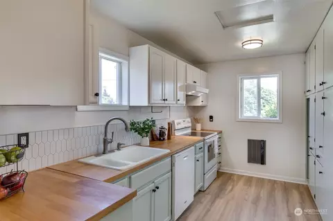 1615 Pine St, Everett, WA 98201 photo 12
