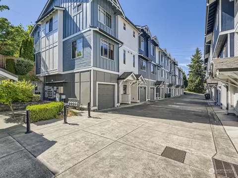 2126 Yakima Ct #404, Tacoma, WA 98405