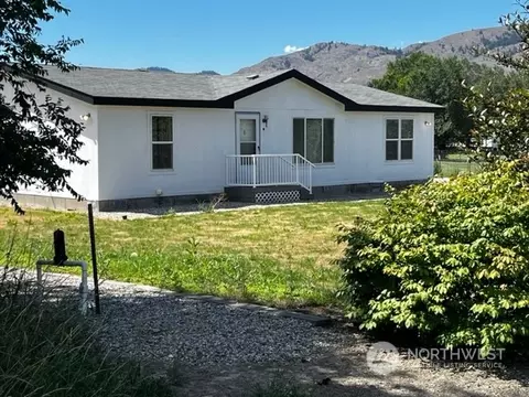 8 Demerchant Rd, Oroville, WA 98844
