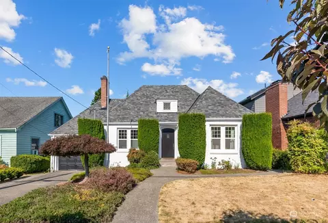 2013 28th Ave W, Seattle, WA 98199