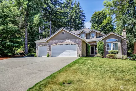 890 NE Boulder Ridge Ct, Poulsbo, WA 98370