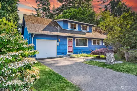 359 NE 195th St, Shoreline, WA 98155