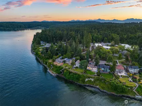 10788 NE Manitou Park Blvd, Bainbridge Island, WA 98110