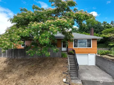 2904 E 14th Ct, Vancouver, WA 98661