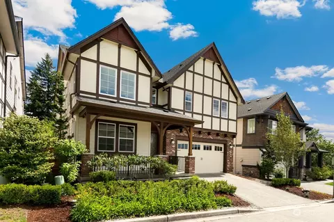 23135 SE 20th St, Sammamish, WA 98075