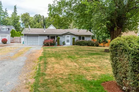 1241 Leahy Dr, Coupeville, WA 98239
