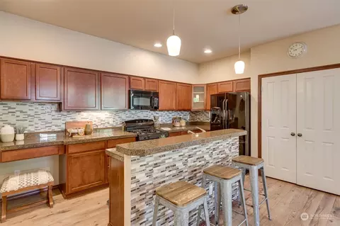 21605 10th Dr SE, Bothell, WA 98021 photo 9