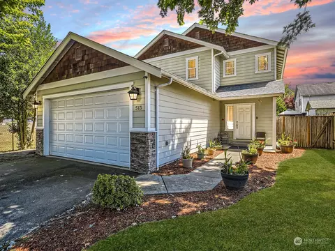 513 W Columbia St, Monroe, WA 98272