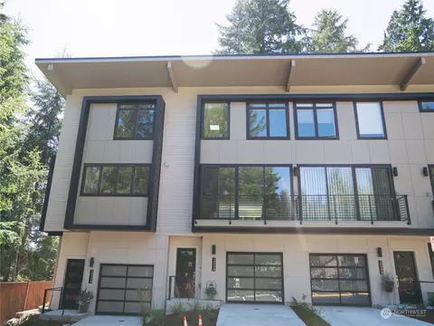 17775 NE 95th Ct, Redmond, WA 98052