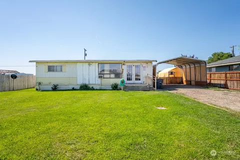 195 E Montmorency Blvd, Quincy, WA 98848