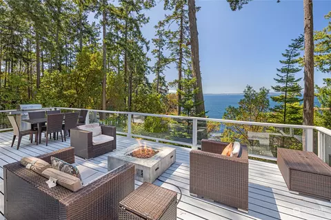 104 Three Coves Ln, Friday Harbor, WA 98250