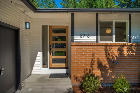 8918 107th St SW, Lakewood, WA 98498