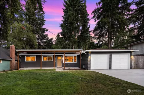 13725 NE 70th Pl, Redmond, WA 98052