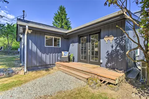 71 Muncie Ave, Quilcene, WA 98376