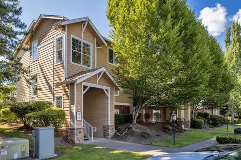 710 240th Way SE #G201, Sammamish, WA 98074