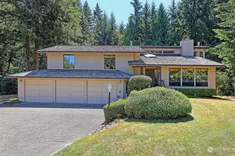 15703 NE 198th St, Woodinville, WA 98072