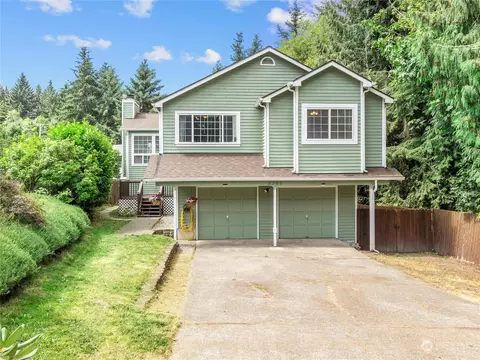 8167 Lariat Trl NW, Bremerton, WA 98311