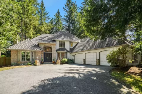 26015 SE 34th St, Sammamish, WA 98075
