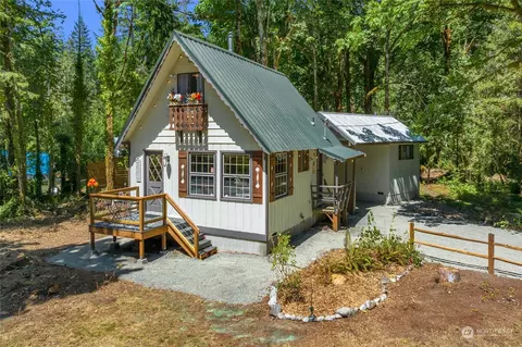 64464 NE 180th St, Baring, WA 98224