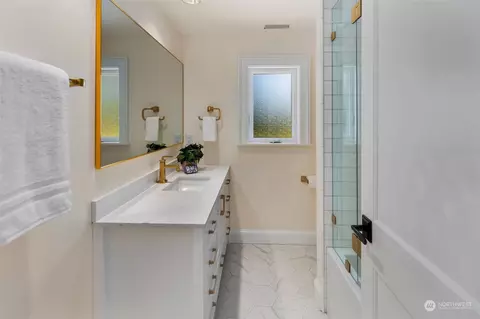 24124 7th Ave SE, Bothell, WA 98021 photo 24