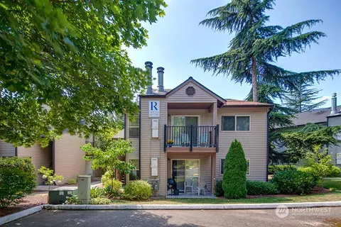 9805 Avondale Rd NE #R-250, Redmond, WA 98052