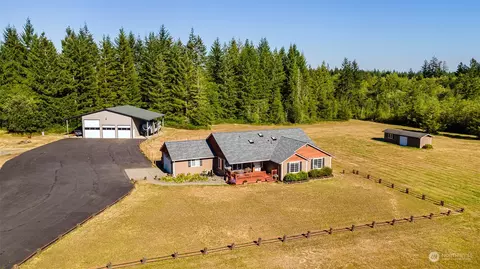 968 29 Logan Hill Rd, Chehalis, WA 98532