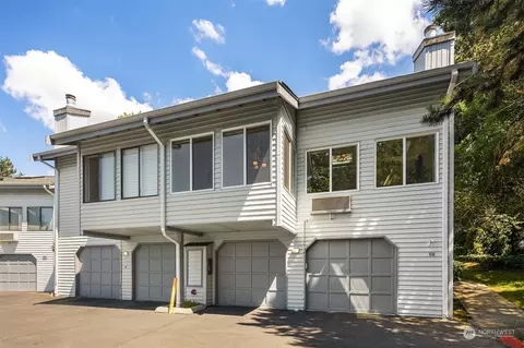 11606 100th Ave NE #C2, Kirkland, WA 98034