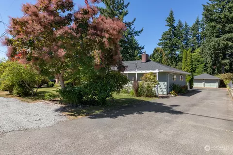 4704 W View Dr, Everett, WA 98203 photo 2