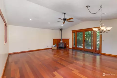 4704 W View Dr, Everett, WA 98203 photo 33