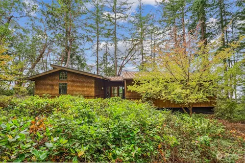 11606 150th Ave, Anderson Island, WA 98303
