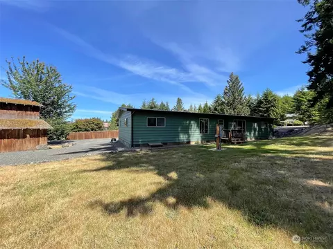 1708 Milwaukee Dr, Port Angeles, WA 98363