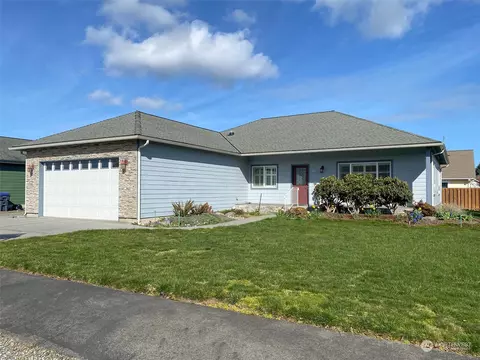 50 Nesting Pl, Sequim, WA 98382